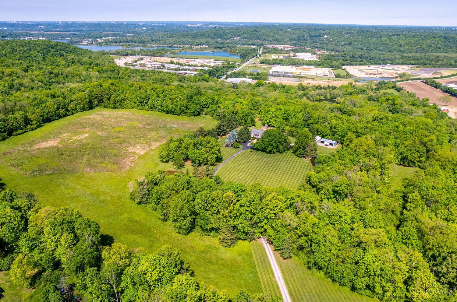 4885 Beechwood Road Cincinnati, OH 45244 - Photo 47 of 51