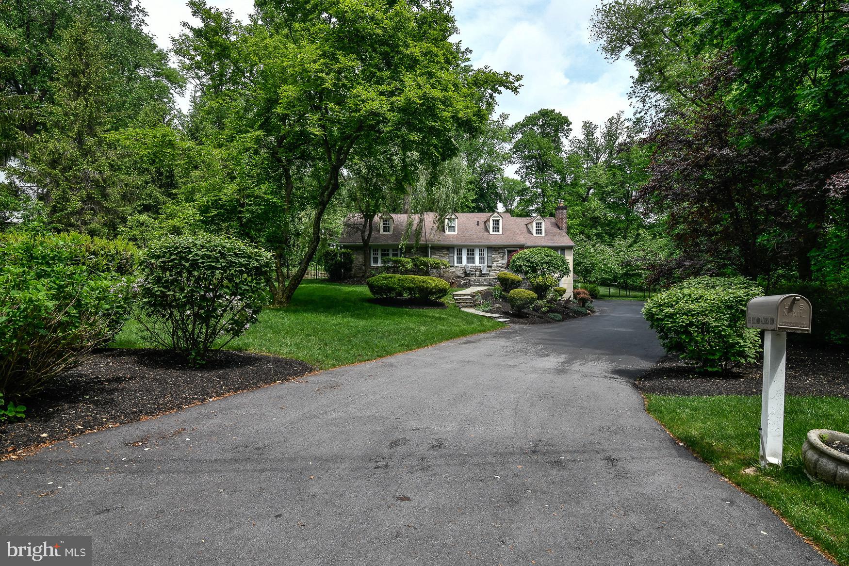 535 Broad Acres Road Penn Valley, PA 19072 - Photo 5 of 134 Gallery Image 5