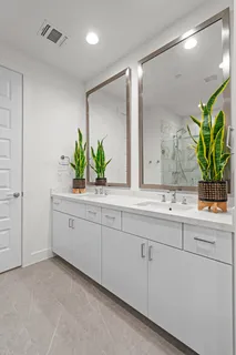 $685,000 | 2505 Bluebonnet Lane, Unit 4, Austin, TX 78704