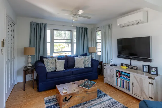 $799,900 | 12 Eel Bridge Lane, Kennebunkport, ME 04046