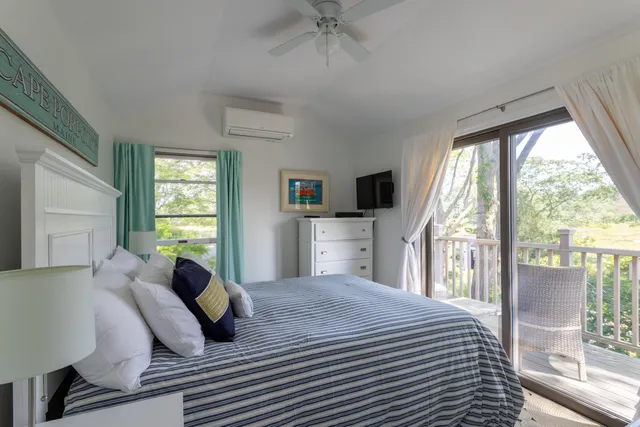 $799,900 | 12 Eel Bridge Lane, Kennebunkport, ME 04046