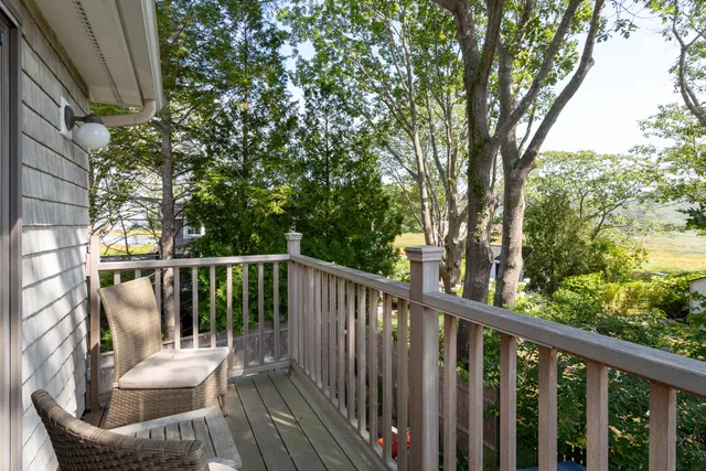 $799,900 | 12 Eel Bridge Lane, Kennebunkport, ME 04046