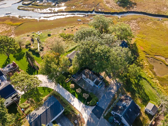 $799,900 | 12 Eel Bridge Lane, Kennebunkport, ME 04046