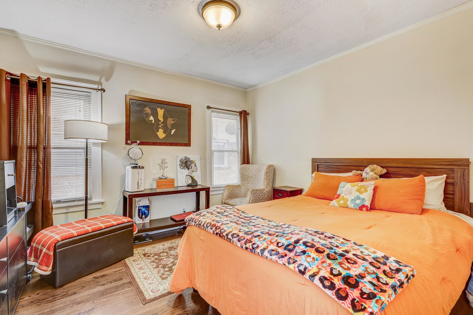 2211 Foster Street Evanston, IL 60201 - Photo 11 of 25