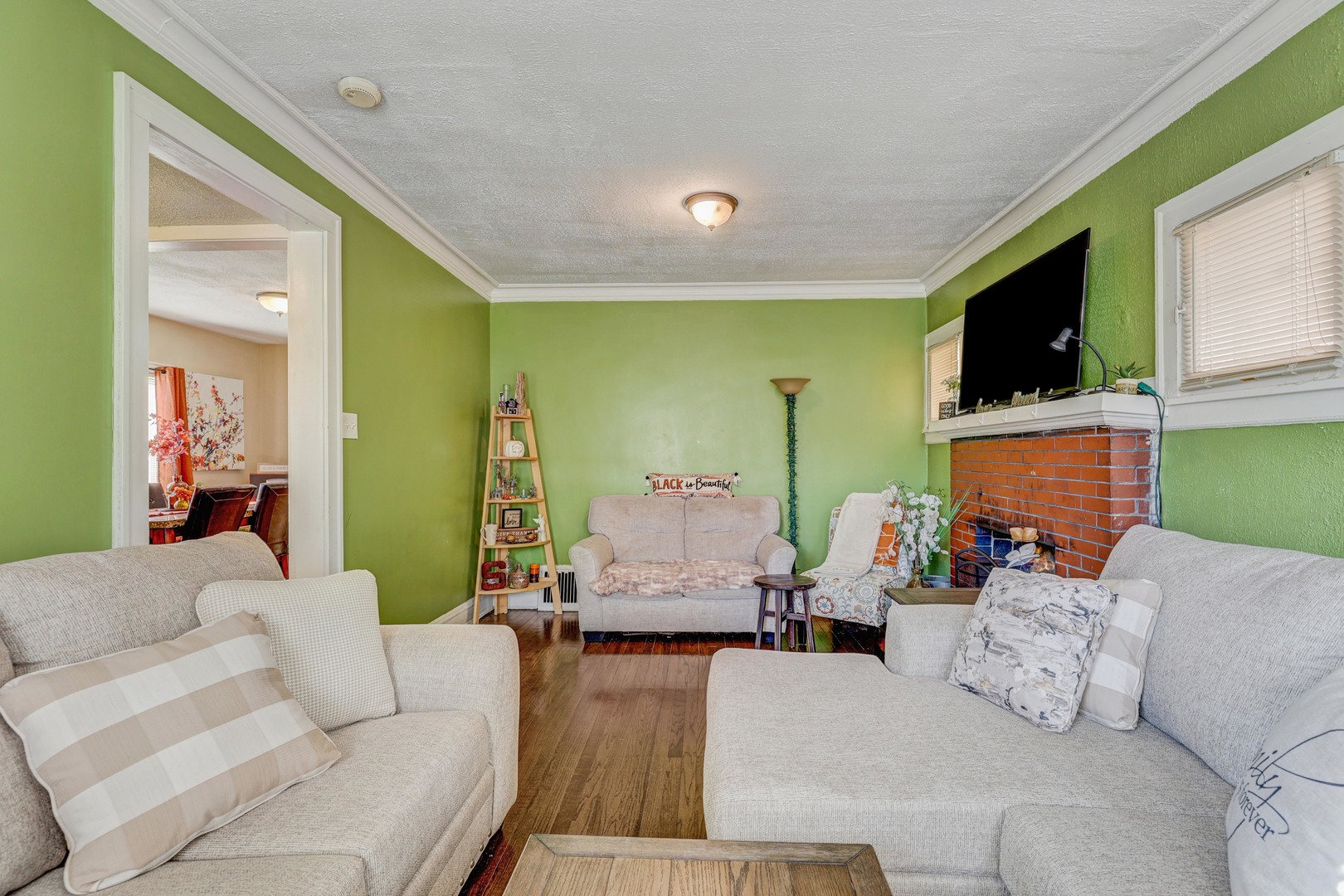 2211 Foster Street Evanston, IL 60201 - Photo 4 of 25