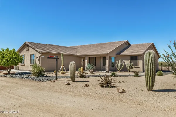$824,900 | 39730 North New River Road, Phoenix, AZ 85086