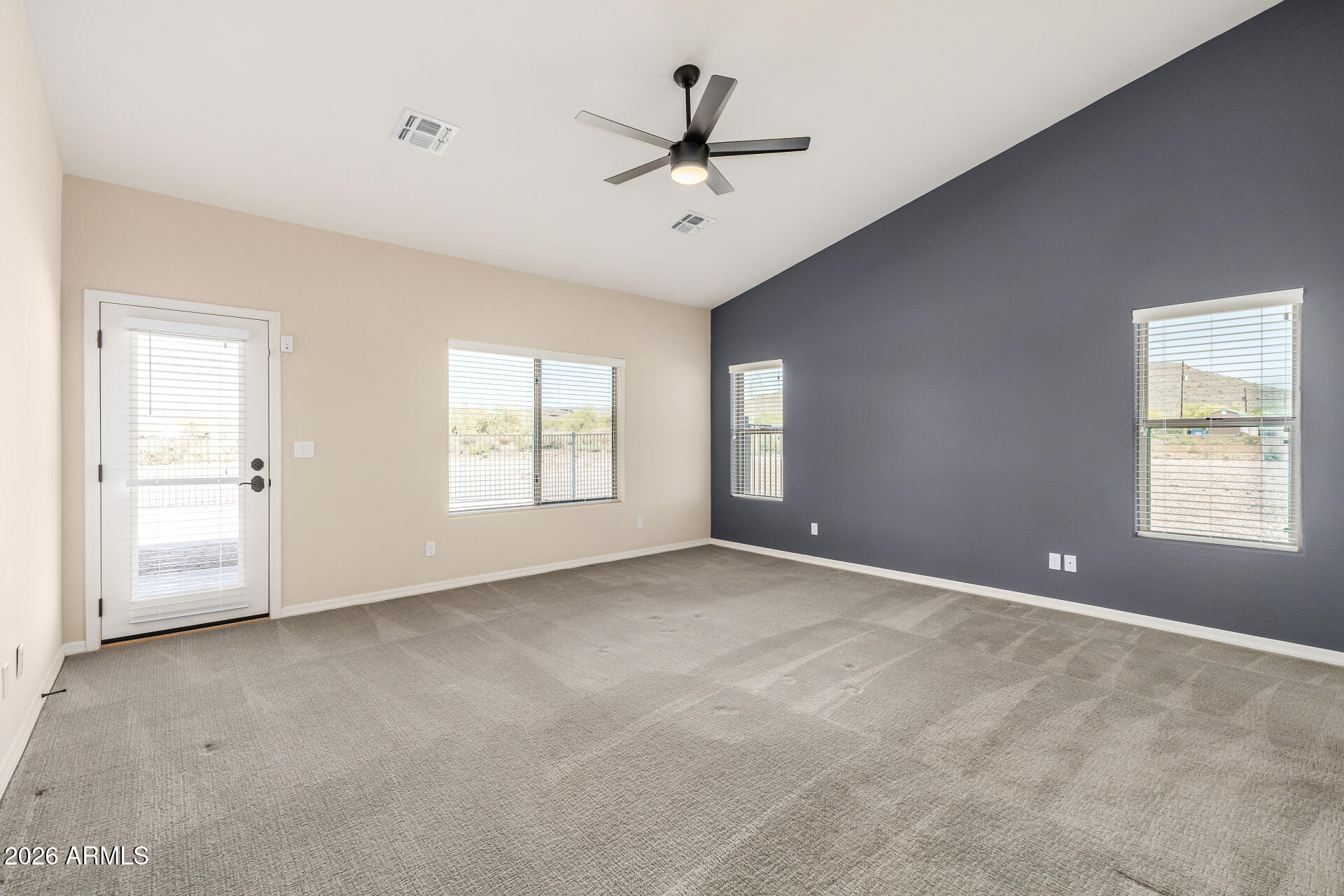 39730 North New River Road Phoenix, AZ 85086 - Photo 15 of 46 19 - New River