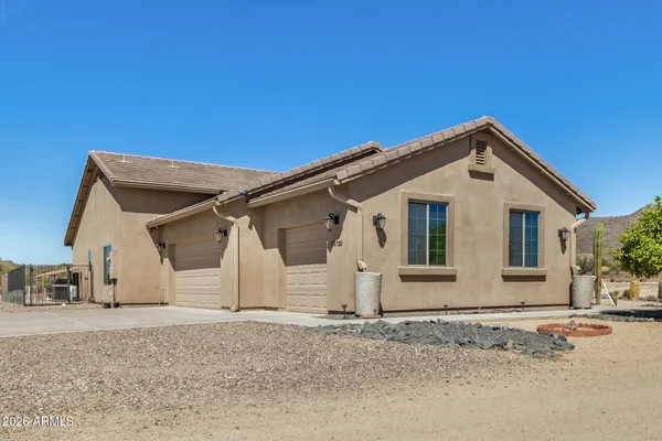 $824,900 | 39730 North New River Road, Phoenix, AZ 85086