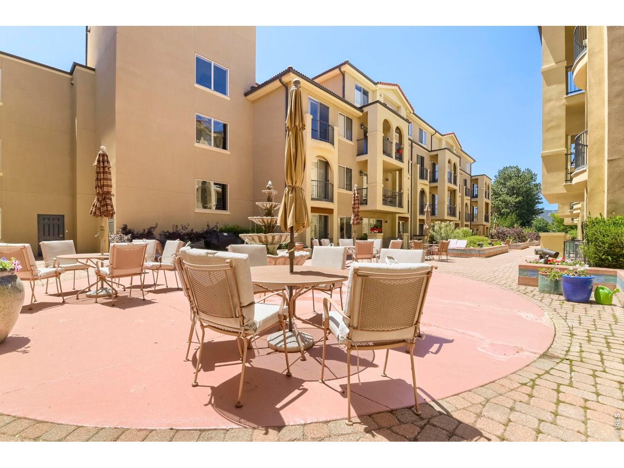 4500 Baseline Road, Unit 3305 Boulder, CO 80303 - Photo 19 of 25 Center courtyard