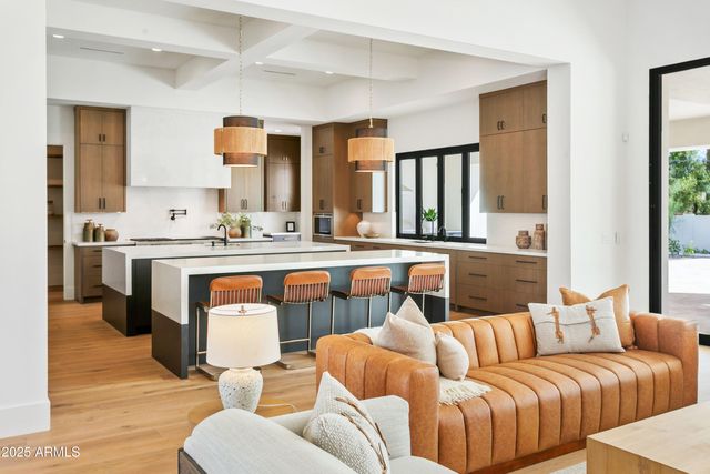 $5,180,000 | 8125 East Gail Road, Scottsdale, AZ 85260