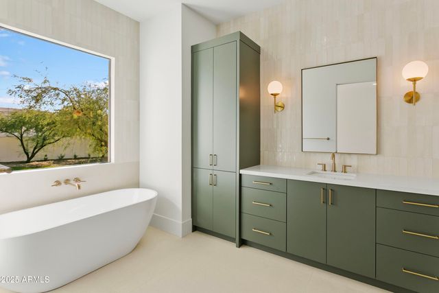 $5,180,000 | 8125 East Gail Road, Scottsdale, AZ 85260