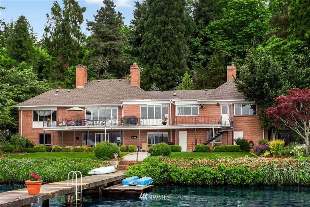 6503 Northeast Windermere Road Seattle, WA 98105 - Photo 3 of 18