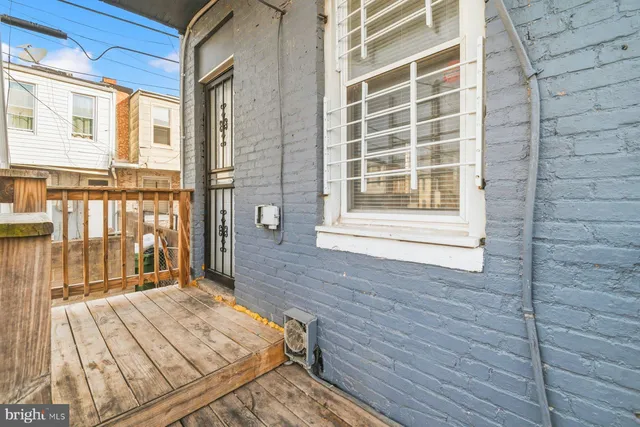 a view of a large building