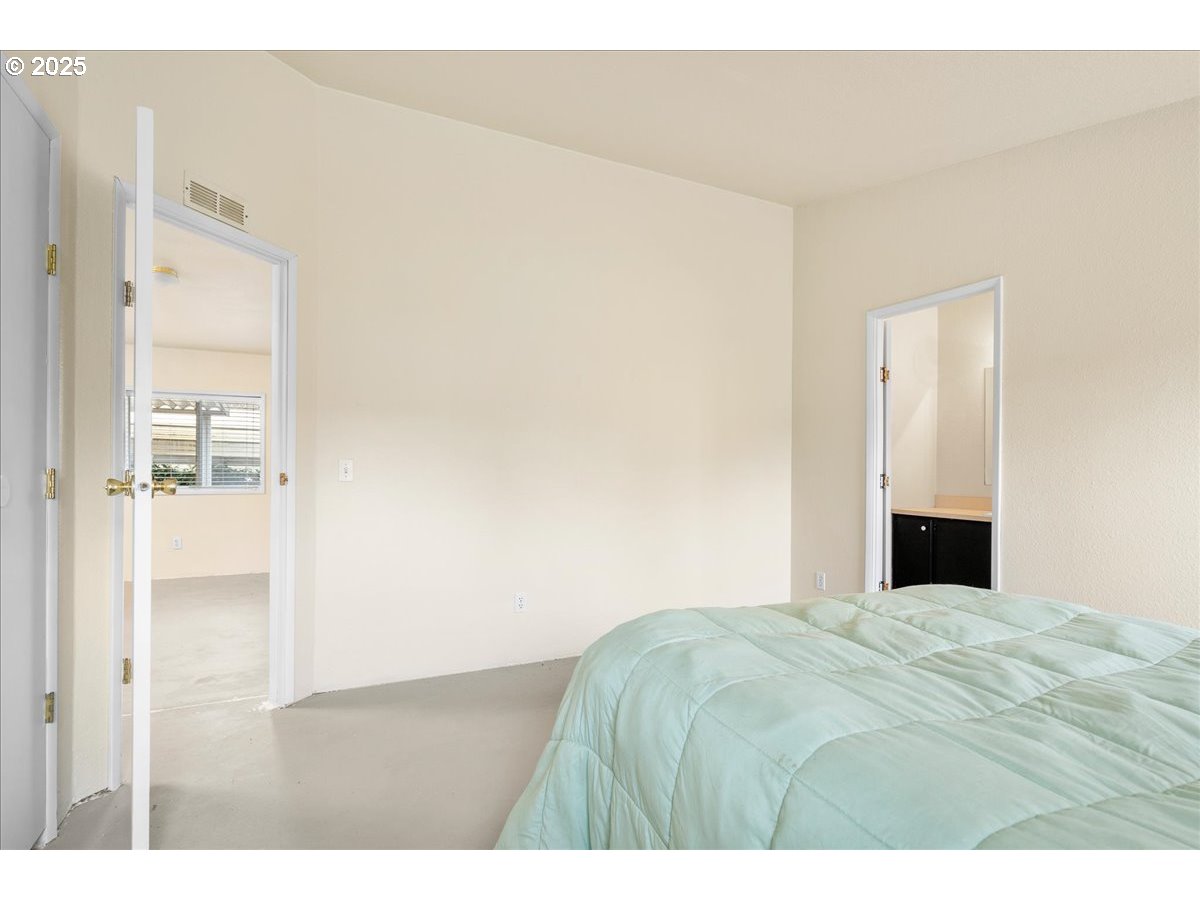 2305 Fisher Road Northeast Salem, OR 97305 - Photo 15 of 29