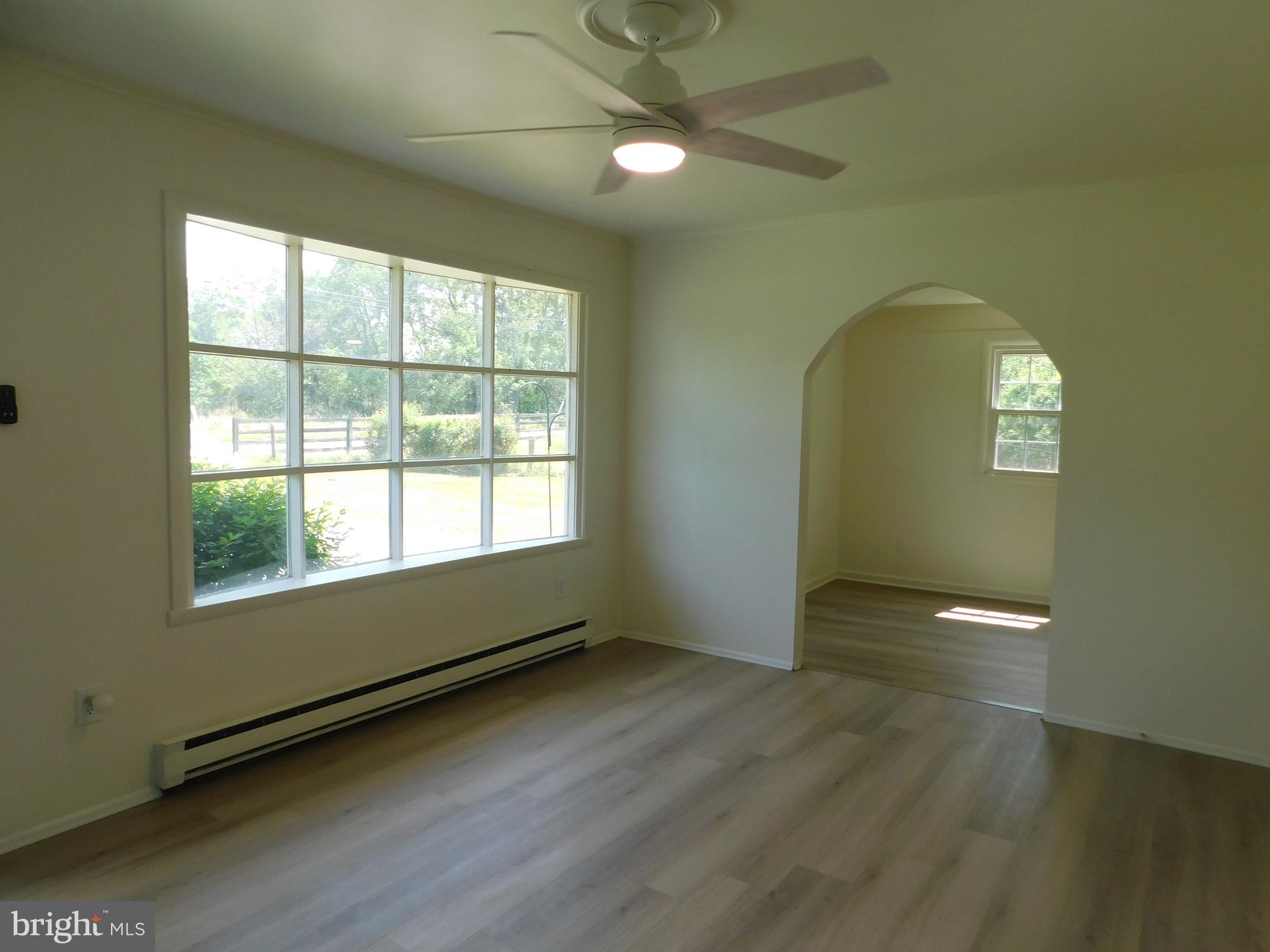 1225 Kimble Road Berryville, VA 22611 - Photo 5 of 27 Living Room