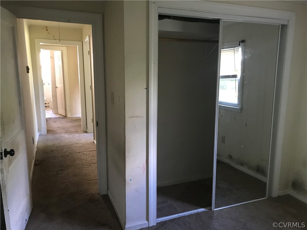 511 Riverview Road Colonial Heights, VA 23834 - Photo 6 of 17 a view of elevator with hallway