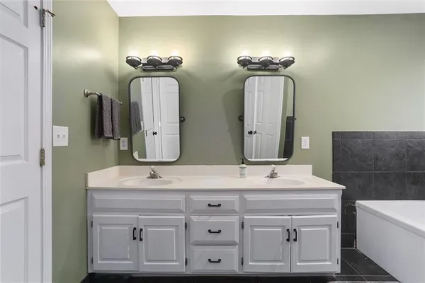 $445,000 | 8120 Northwest Delta Drive, Kansas City, MO 64151
