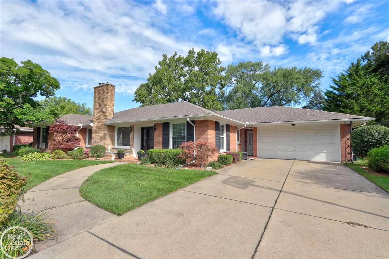 1160 South Renaud Road Grosse Pointe Woods, MI 48236 - Photo 46 of 48