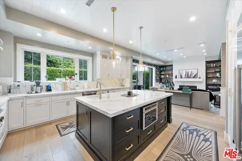 $13,995 | 4225 Alcove Avenue, Studio City, CA 91604