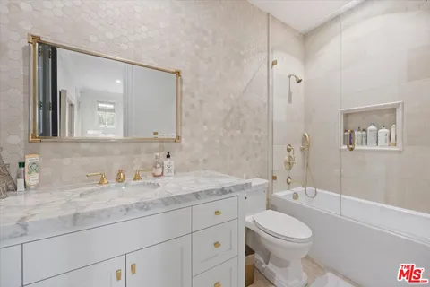 $13,995 | 4225 Alcove Avenue, Studio City, CA 91604