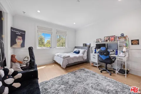 $13,995 | 4225 Alcove Avenue, Studio City, CA 91604
