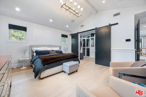 $13,995 | 4225 Alcove Avenue, Studio City, CA 91604