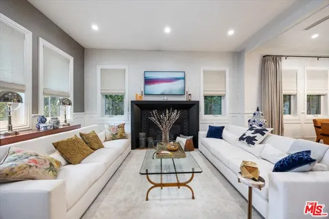 $13,995 | 4225 Alcove Avenue, Studio City, CA 91604