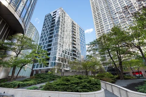 a view of a multi story building