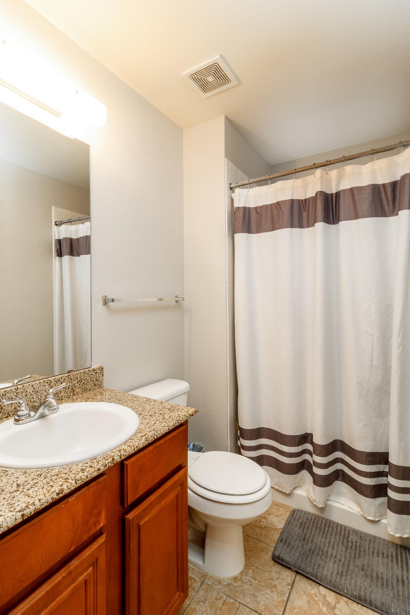 27950 South Highway 125, Unit 491 Afton, OK 74331 - Photo 10 of 16 Upstairs Primary Bath