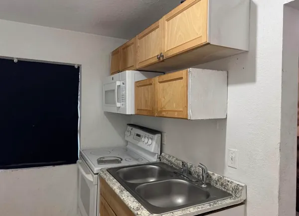 $1,750 | 1022 17th Street, West Palm Beach, FL 33407