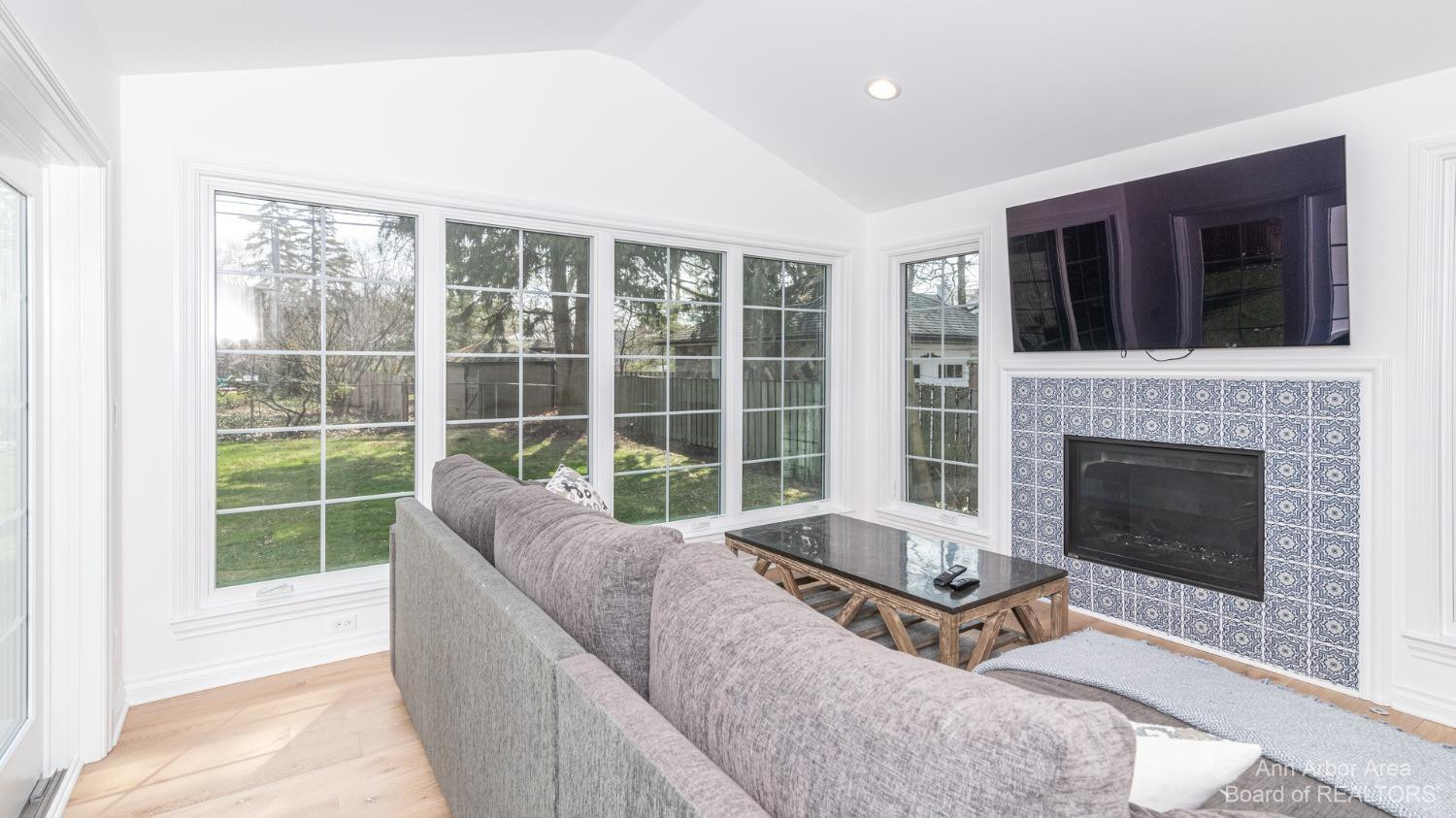 2121 Woodside Road Ann Arbor, MI 48104 - Photo 21 of 69 Photo 21