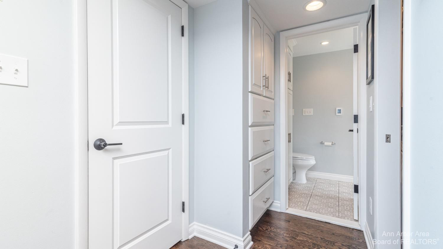 2121 Woodside Road Ann Arbor, MI 48104 - Photo 37 of 69 Photo 37