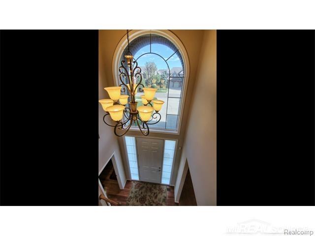1353 Welland Drive Rochester, MI 48306 - Photo 5 of 35 31267417-4.JPG