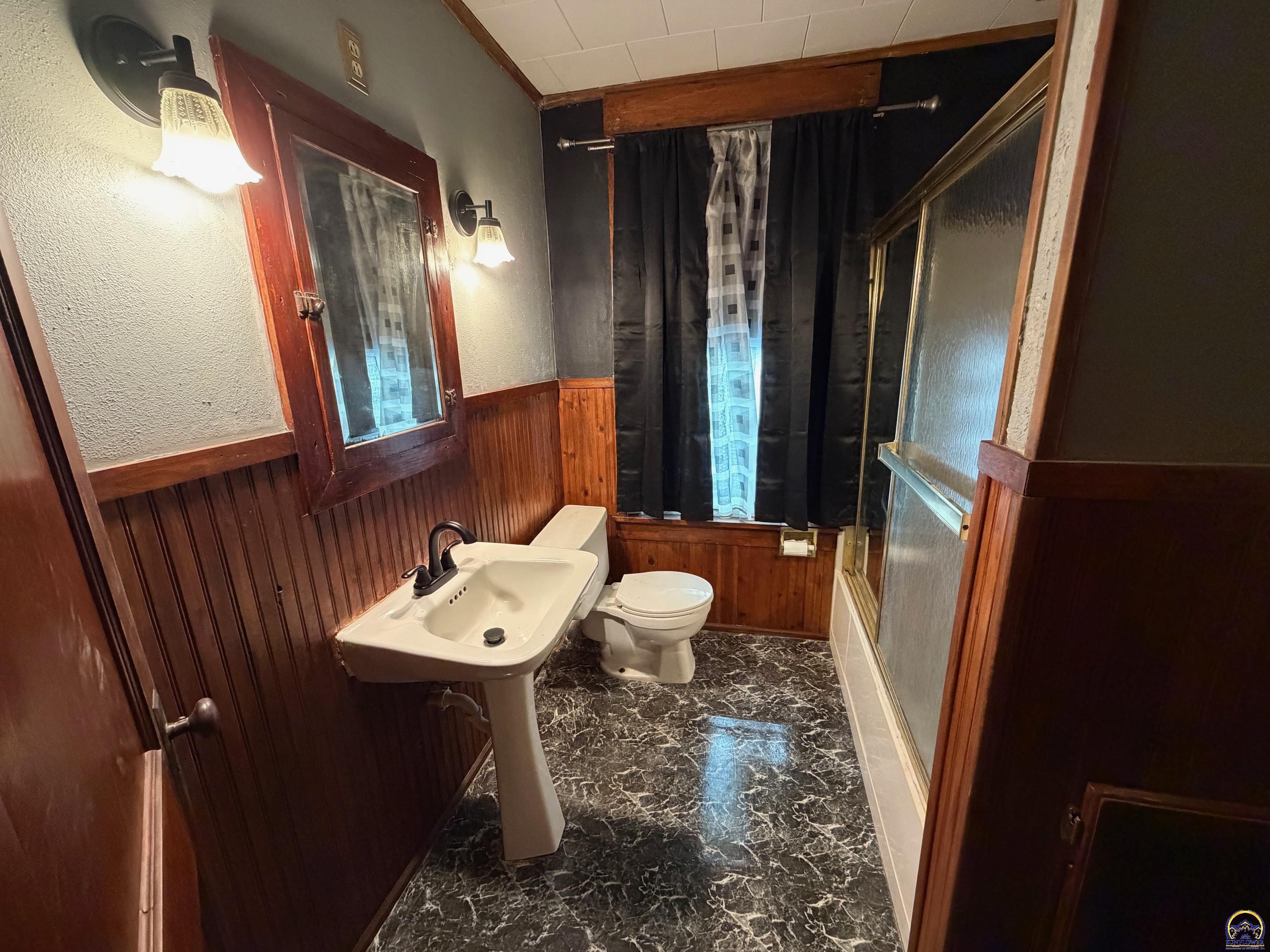 618 Southwest Fillmore Street Topeka, KS 66606 - Photo 4 of 20