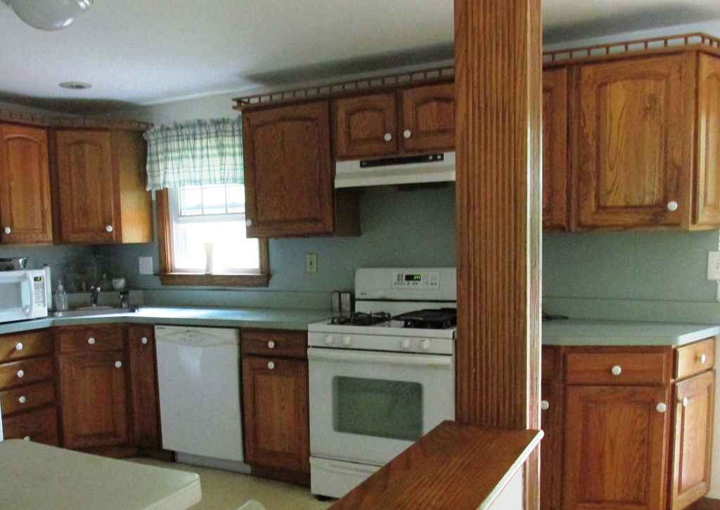 20 Heritage Road Billerica, MA 01821 - Photo 3 of 9