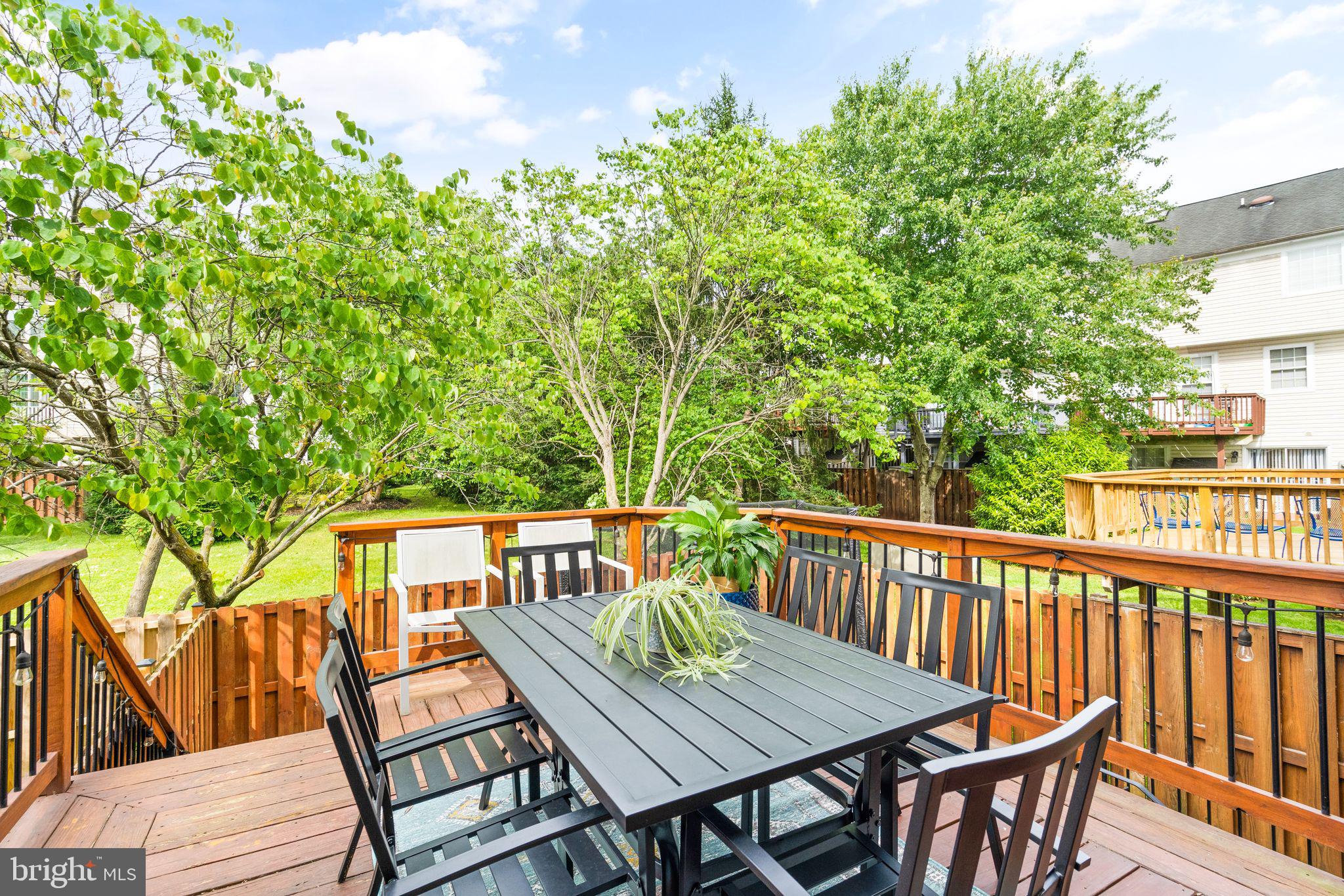 47644 Comer Square Sterling, VA 20165 - Photo 20 of 39 Back deck overlooking green common area