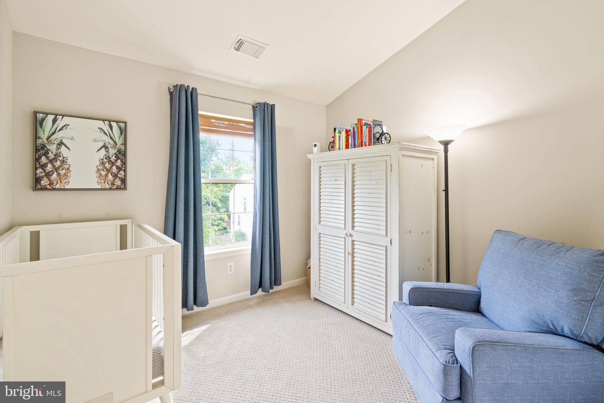 47644 Comer Square Sterling, VA 20165 - Photo 27 of 39 Second bedroom