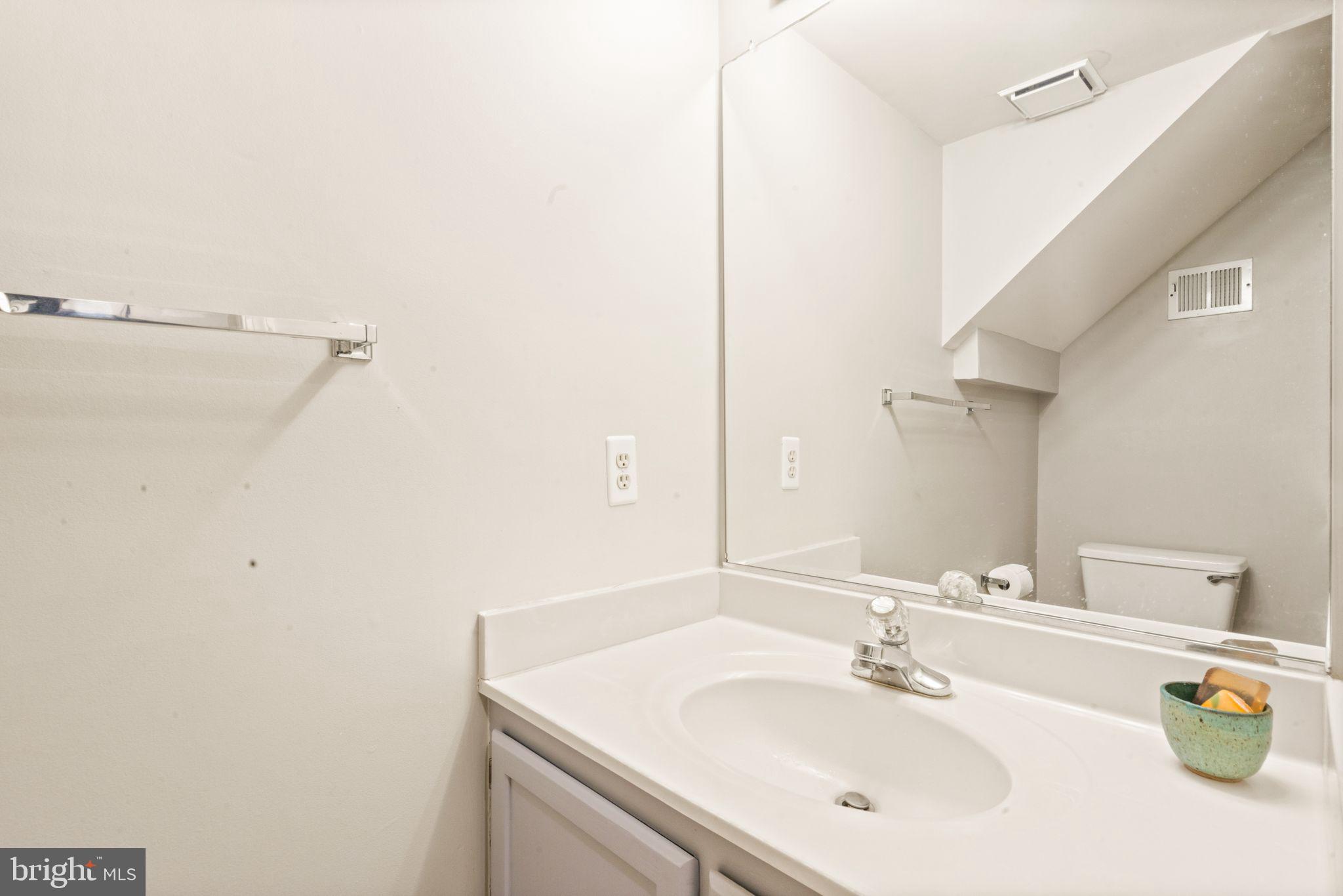 47644 Comer Square Sterling, VA 20165 - Photo 36 of 39 Lower level half bath