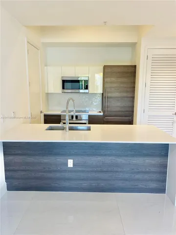 $4,700 | 301 Altara Avenue, Unit 210, Coral Gables, FL 33146