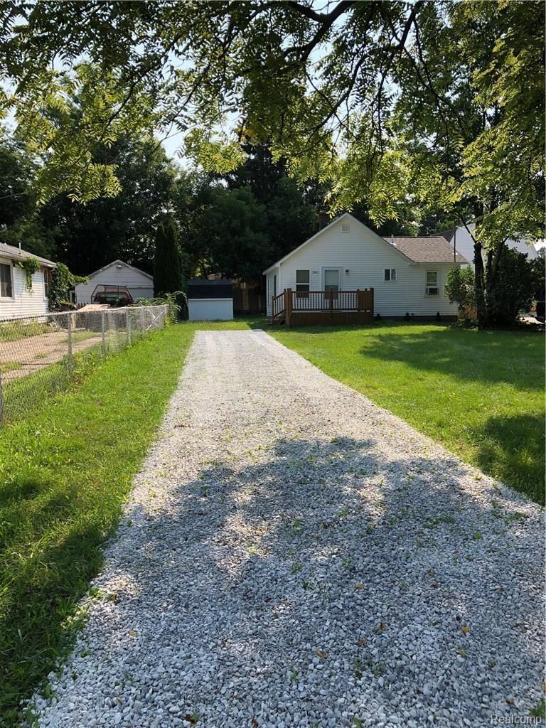 3612 Branch Road Flint, MI 48506 - Photo 2 of 21 IMG_0322.JPG