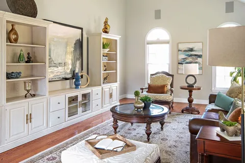 $1,349,000 | 11 Rose Farm Lane, Woburn, MA 01801