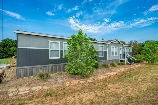 $349,000 | 465 Hidden Hollow, Gainesville, TX 76240