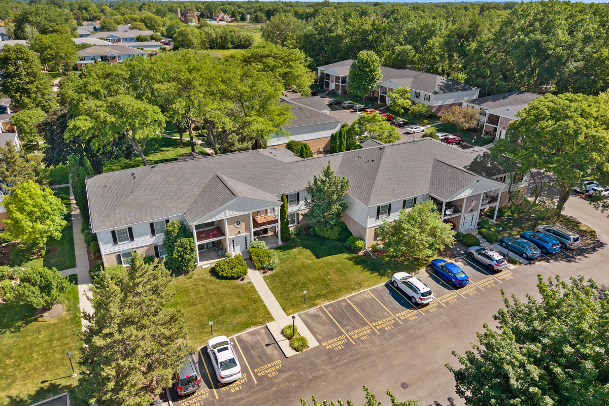 981 Golf Course Road, Unit 3 Crystal Lake, IL 60014 - Photo 23 of 24