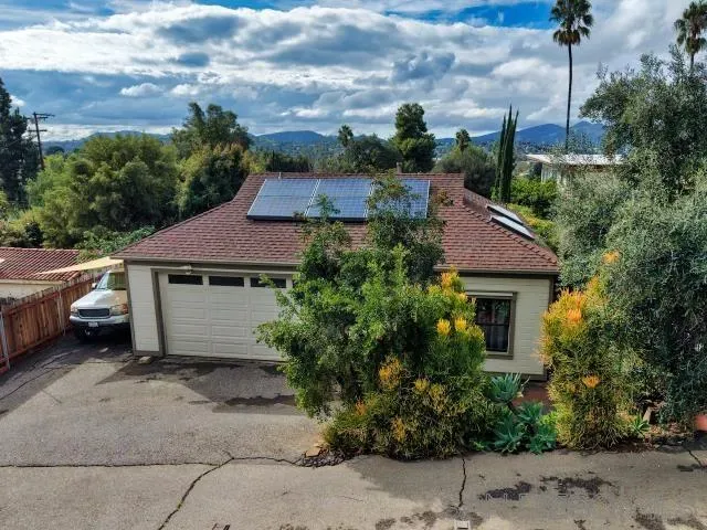 $2,385 | 602 South Grape Street, Unit A, Escondido, CA 92025