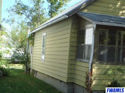 608 Indiana Street Decatur, IN 46733 - Photo 3 of 5