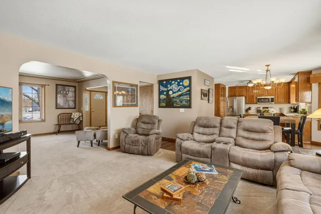 $499,500 | 7870 Jocelyn Avenue South, Cottage Grove, MN 55016