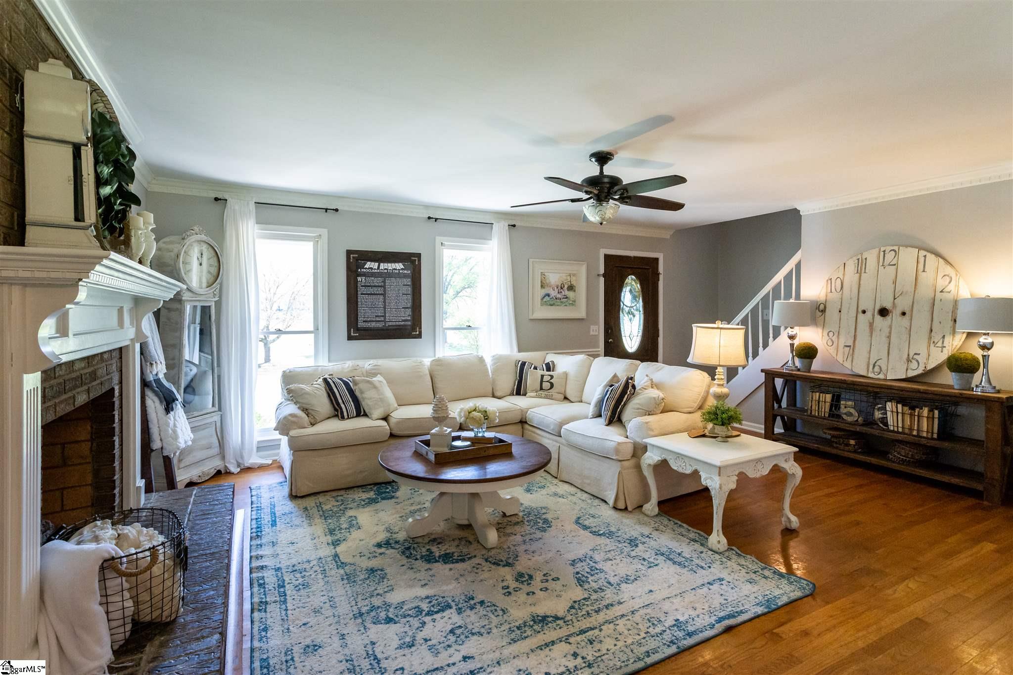 2308 Fairview Road Fountain Inn, SC 29644 - Photo 2 of 31