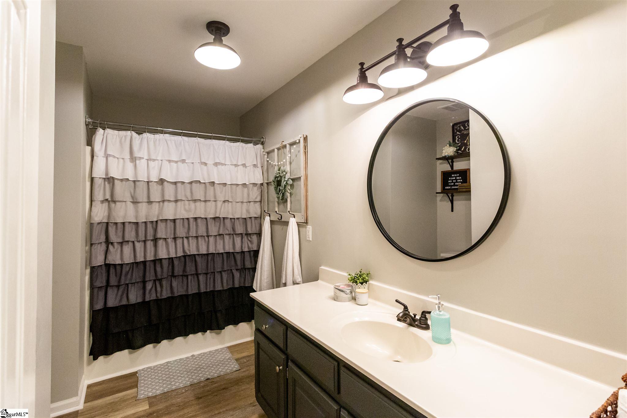 2308 Fairview Road Fountain Inn, SC 29644 - Photo 12 of 31