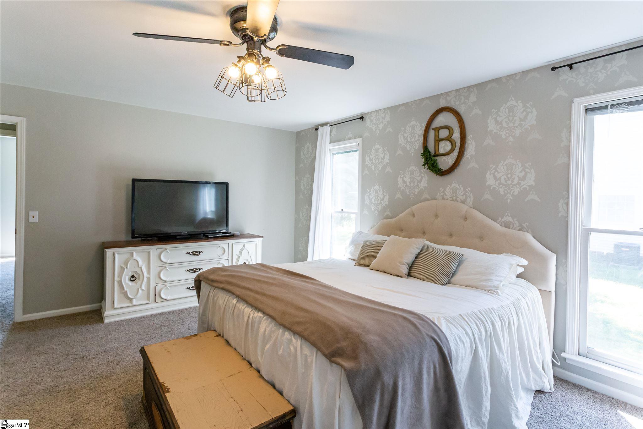 2308 Fairview Road Fountain Inn, SC 29644 - Photo 14 of 31
