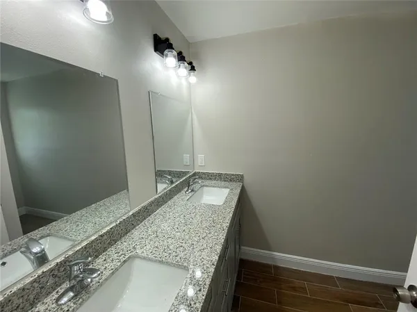 $249,000 | 4612 Majestic Oaks Drive, New Orleans, LA 70126